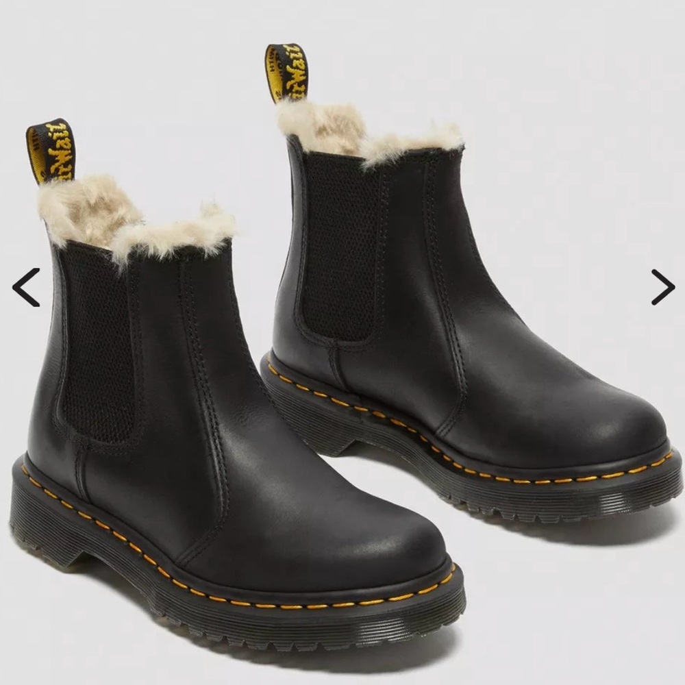 Black fur lined winter boots